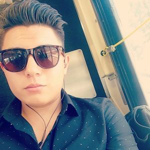 Meet your Posher, Manuel